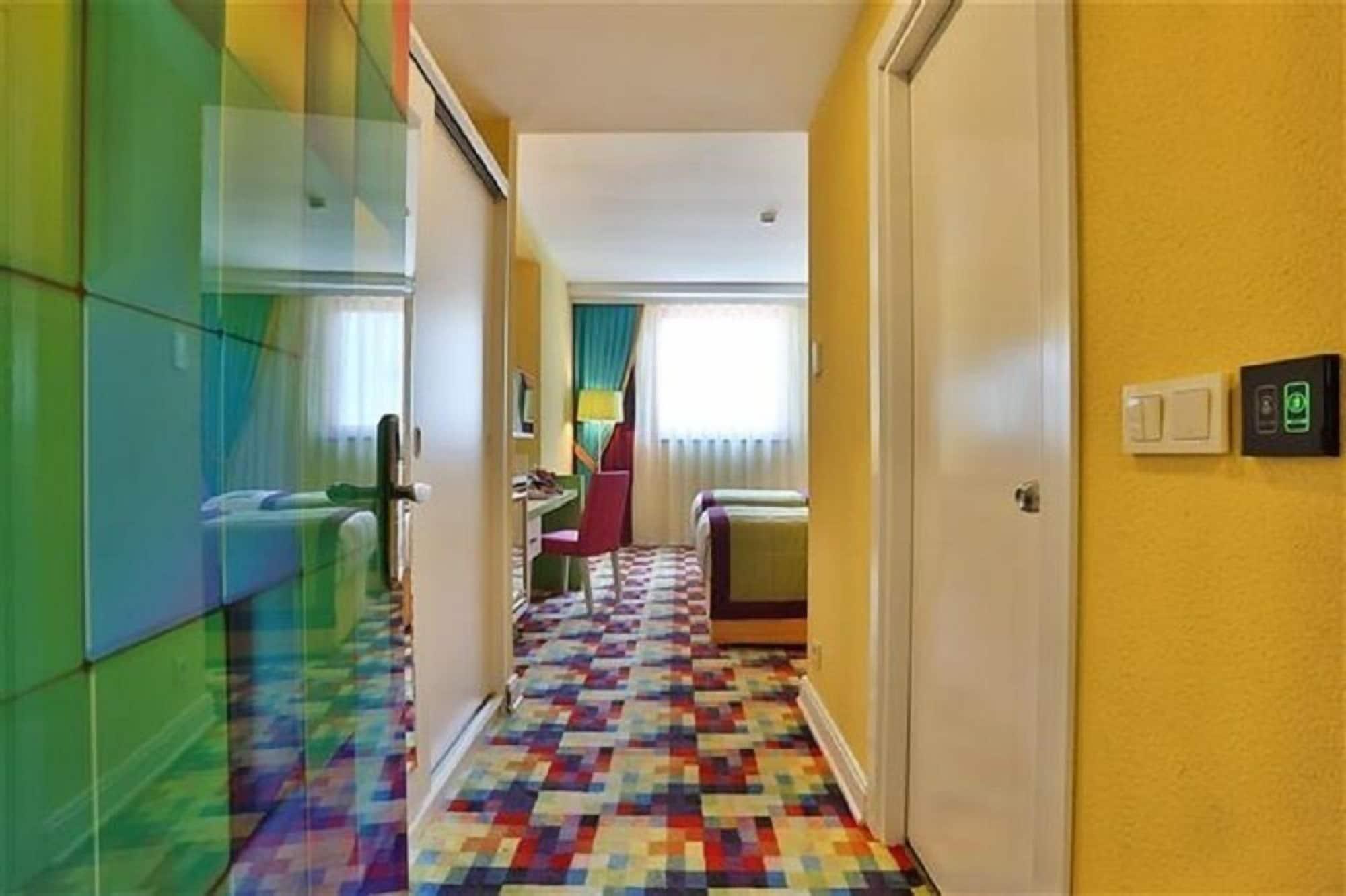Mayi Hotel Истанбул Екстериор снимка